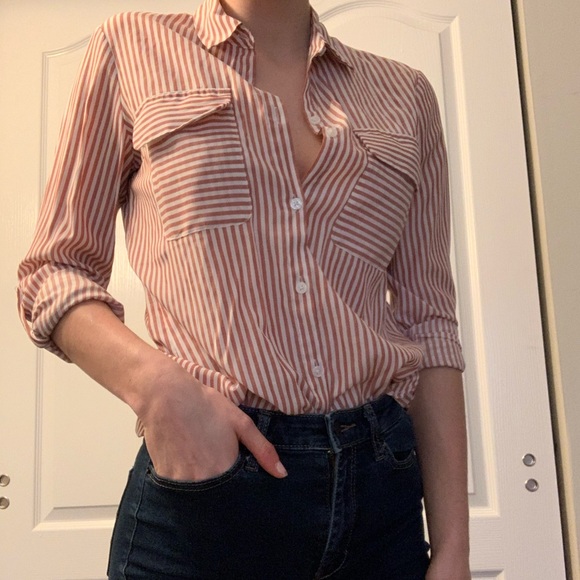Button up - Picture 2 of 3